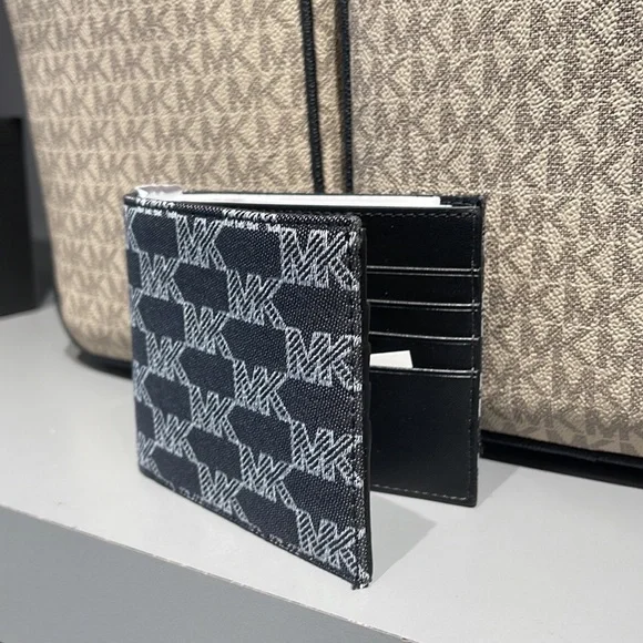 Michael Kors Men’s Women’s Cooper Logo Fabric Billfold Wallet Black Multi NWT - Picture 10 of 16